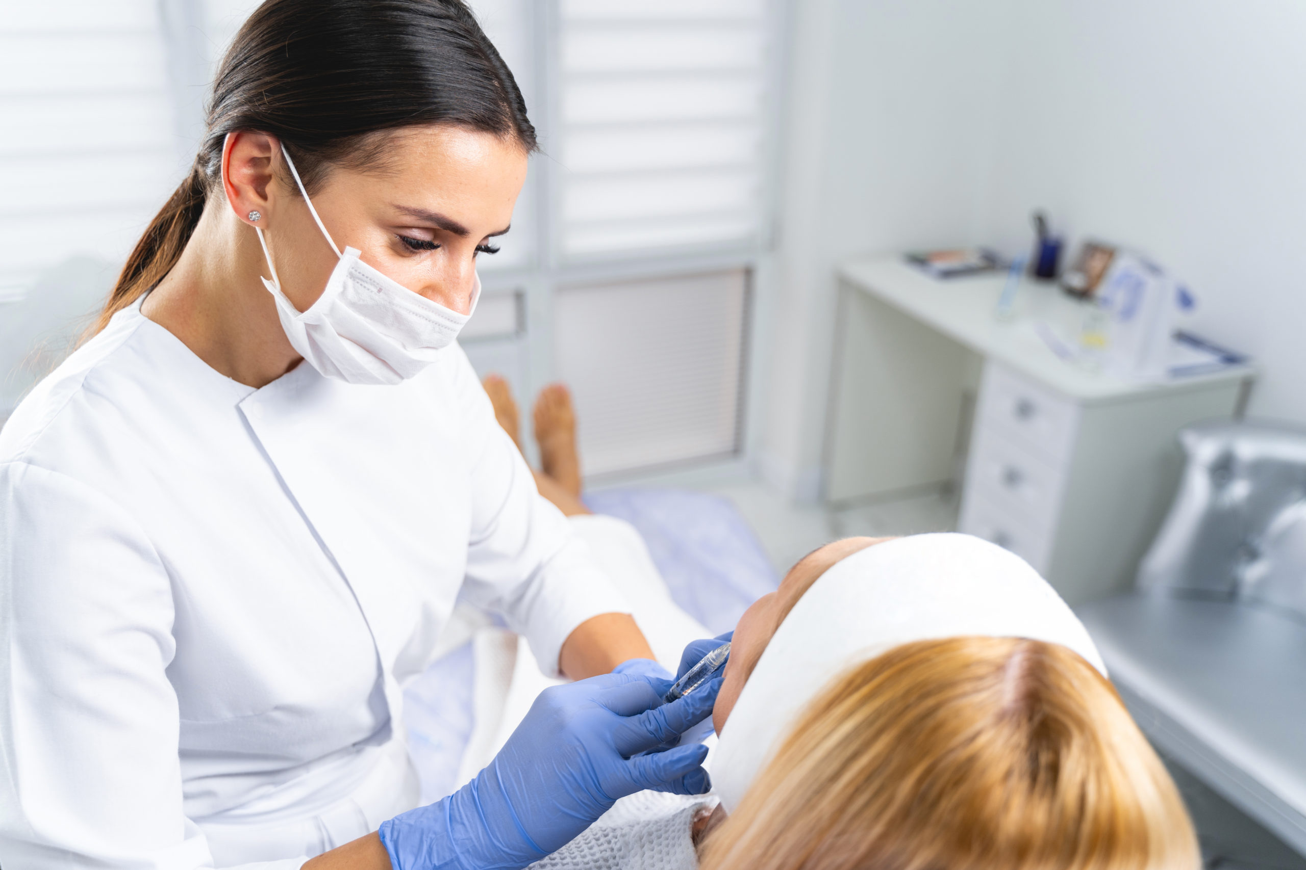 Formation : esthéticienne face au covid